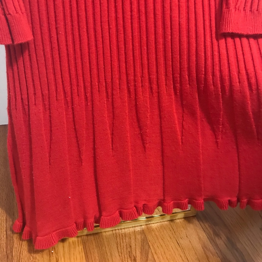 RED COLDWATER DRESS!! - Picture 3 of 3